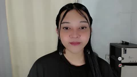 Snapshot of alisa_kiss_ chatting on December 2025 03:17:01 PM Shanti xhey online show from December 2025 03:17:01 PM