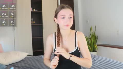 Snapshot of alisaa_01 chatting on March 2026 02:24:01 AM Alice Fansly Alisa01 online show from March 2026 02:24:01 AM