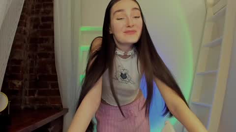 alisa online show from January 2025 08:35:01 PM