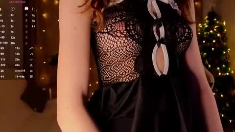 Snapshot of alisevine chatting on December 2024 06:13:01 PM Alisa online show from December 2024 06:13:01 PM