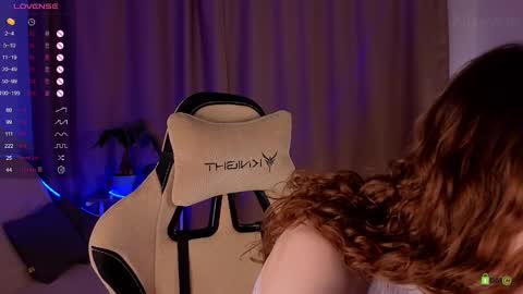 Snapshot of alisevine chatting on February 2025 06:01:02 PM Alisa online show from February 2025 06:01:02 PM