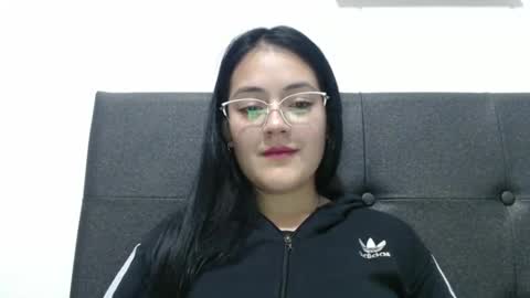 alisha_9997 online show from October 2025 12:44:02 AM