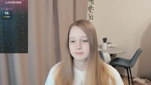 Snapshot of alisha_ley chatting on November 2025 12:43:02 AM Alya online show from November 2025 12:43:02 AM