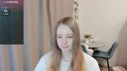 Snapshot of alisha_ley chatting on December 2025 07:50:02 AM Alya online show from December 2025 07:50:02 AM