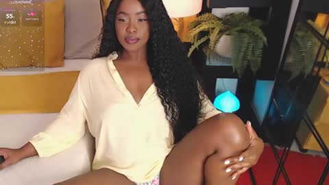 Luna online show from September 2025 08:35:01 PM