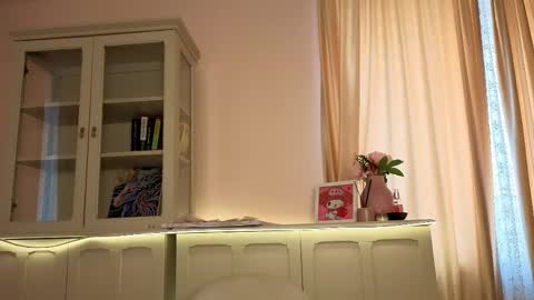 Alisia online show from March 2026 07:14:01 AM