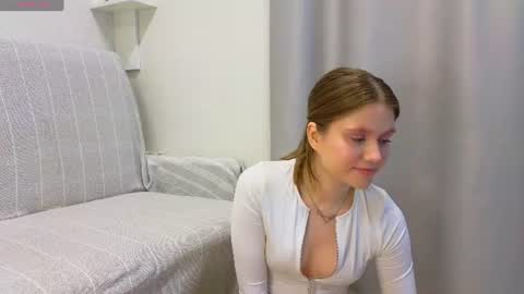 Alisia online show from July 2026 05:08:02 PM