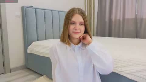 Alisia online show from July 2026 02:35:02 PM