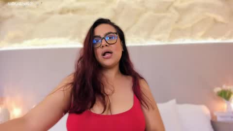 Snapshot of alisonroos chatting on April 2026 03:23:01 AM Alison online show from April 2026 03:23:01 AM