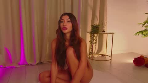 Snapshot of alissa_foxx chatting on October 2025 10:30:01 AM alissa_foxx online show from October 2025 10:30:01 AM