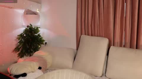 Snapshot of alissa_styles chatting on March 2025 12:34:01 PM Alissa online show from March 2025 12:34:01 PM