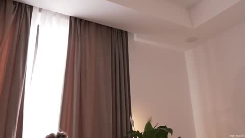 Snapshot of alissa_wxw chatting on October 2025 07:19:02 AM Alissa online show from October 2025 07:19:02 AM