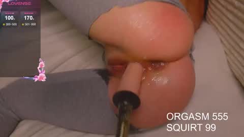 Snapshot of alissaaasex chatting on October 2025 08:18:02 AM alissaaasex online show from October 2025 08:18:02 AM