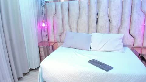 Snapshot of alisse_myers chatting on August 2026 03:08:02 AM alisse_myers online show from August 2026 03:08:02 AM