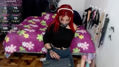 Snapshot of alissia_kent99 chatting on November 2025 08:01:01 PM Alissia online show from November 2025 08:01:01 PM