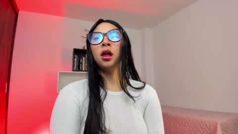 iraide online show from October 2025 07:33:01 PM