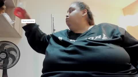 Alisson online show from December 2025 11:18:01 AM