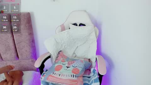 Alisson online show from May 2026 11:21:01 PM