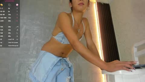 Snapshot of alisson_steelersexy chatting on May 2026 08:40:02 PM Alison Steeler online show from May 2026 08:40:02 PM