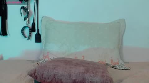 Alisson Beckett online show from February 2025 10:37:01 PM