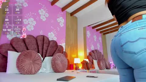 Snapshot of alissonpeach01 chatting on November 2025 02:06:02 PM alissonpeach01 online show from November 2025 02:06:02 PM