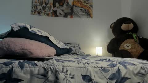 Snapshot of alissonroyce chatting on November 2025 02:21:02 AM Goddess online show from November 2025 02:21:02 AM