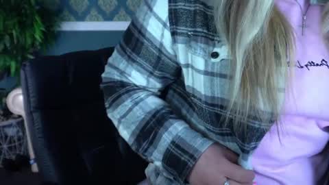 alissyagrayy online show from April 2026 05:58:02 AM