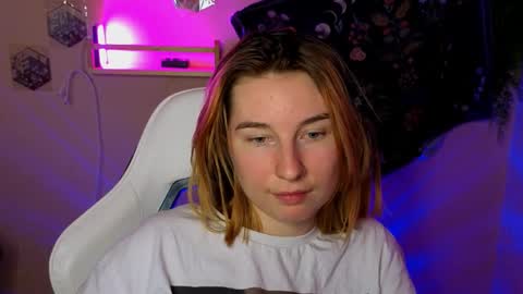 Snapshot of alisun_ chatting on September 2025 06:55:02 PM A L I C E online show from September 2025 06:55:02 PM