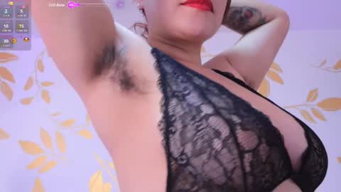 Alix online show from November 2025 07:56:01 PM