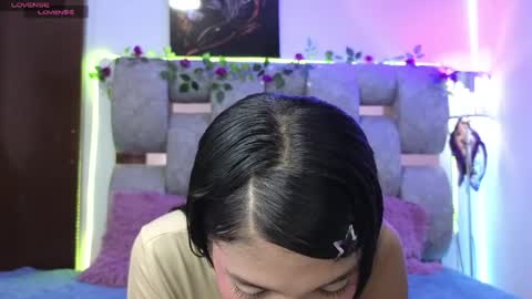 alix_kitty_ online show from April 2026 10:37:02 PM