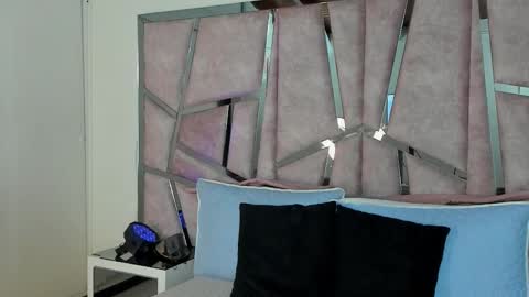 Snapshot of alixmartin1 chatting on October 2025 10:15:01 PM alix online show from October 2025 10:15:01 PM