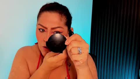 Snapshot of aliyahsstone chatting on November 2025 12:18:02 PM Aliyahs stone online show from November 2025 12:18:02 PM