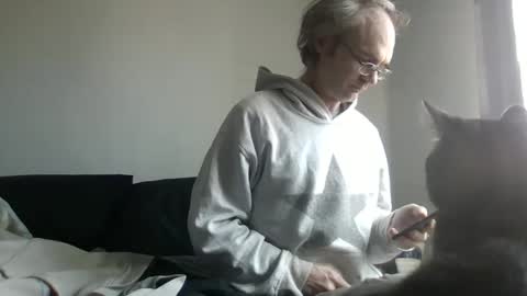 J online show from March 2026 06:18:02 PM