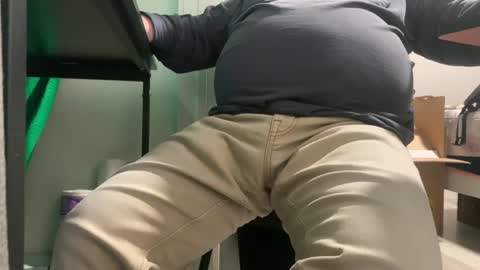 Allergictolove online show from December 2024 10:01:02 PM