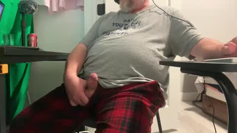 Allergictolove online show from October 2025 08:15:01 PM