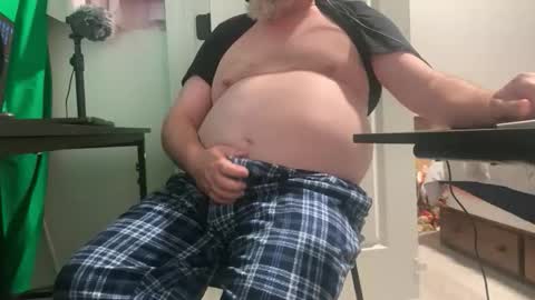 Allergictolove online show from October 2025 10:47:02 PM