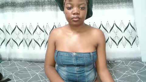 Snapshot of allibabexx chatting on May 2026 11:10:02 PM allibabexx online show from May 2026 11:10:02 PM