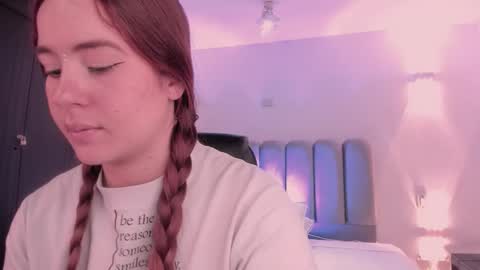 Snapshot of allicelover chatting on December 2025 11:51:01 AM ALLICE online show from December 2025 11:51:01 AM