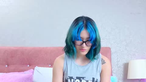 Allicia online show from September 2025 07:26:01 PM