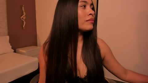 A L L I E online show from April 2026 03:01:04 AM