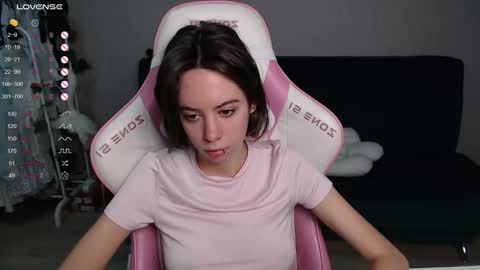 alice online show from October 2025 01:02:02 AM