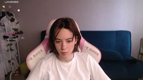 Snapshot of allie_hazie chatting on May 2026 01:57:16 AM alice online show from May 2026 01:57:16 AM