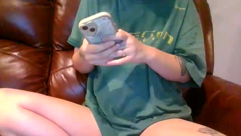 alliebearx online show from November 2025 04:40:02 PM