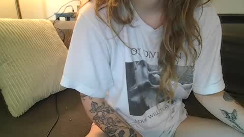 Snapshot of alliebearx chatting on July 2026 03:18:01 PM alliebearx online show from July 2026 03:18:01 PM