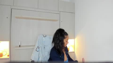 ALISON   online show from March 2026 08:05:01 PM