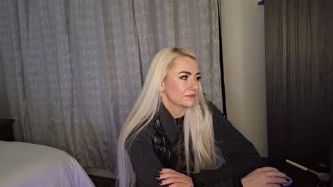 Allie Fyre online show from November 2025 10:25:02 AM