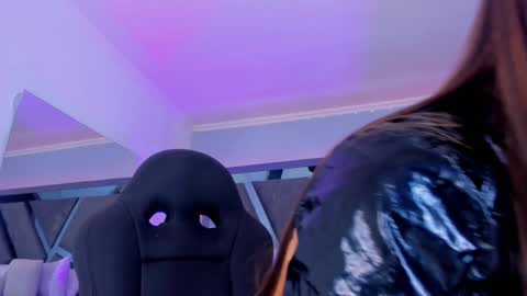 Snapshot of allijadid chatting on January 2025 10:37:02 AM online show from January 2025 10:37:02 AM