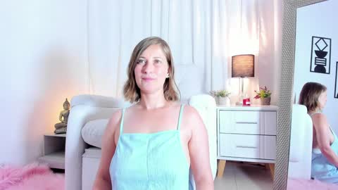 Snapshot of allison_01stone chatting on February 2025 09:51:01 PM Allison online show from February 2025 09:51:01 PM