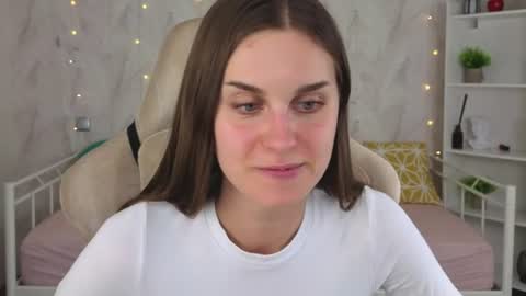 Snapshot of allison__bell chatting on August 2026 03:34:01 AM Alison online show from August 2026 03:34:01 AM