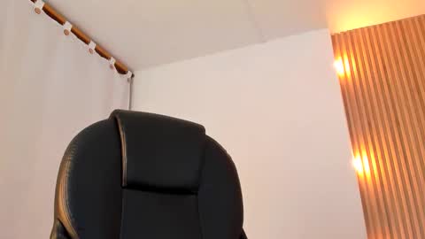 allison_fosther online show from January 2026 04:58:02 AM